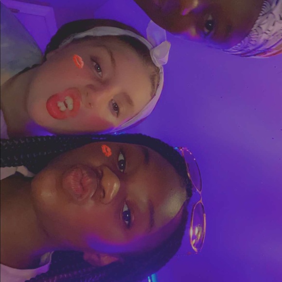 Meet your Posher, Joey - Picture 1 of 1